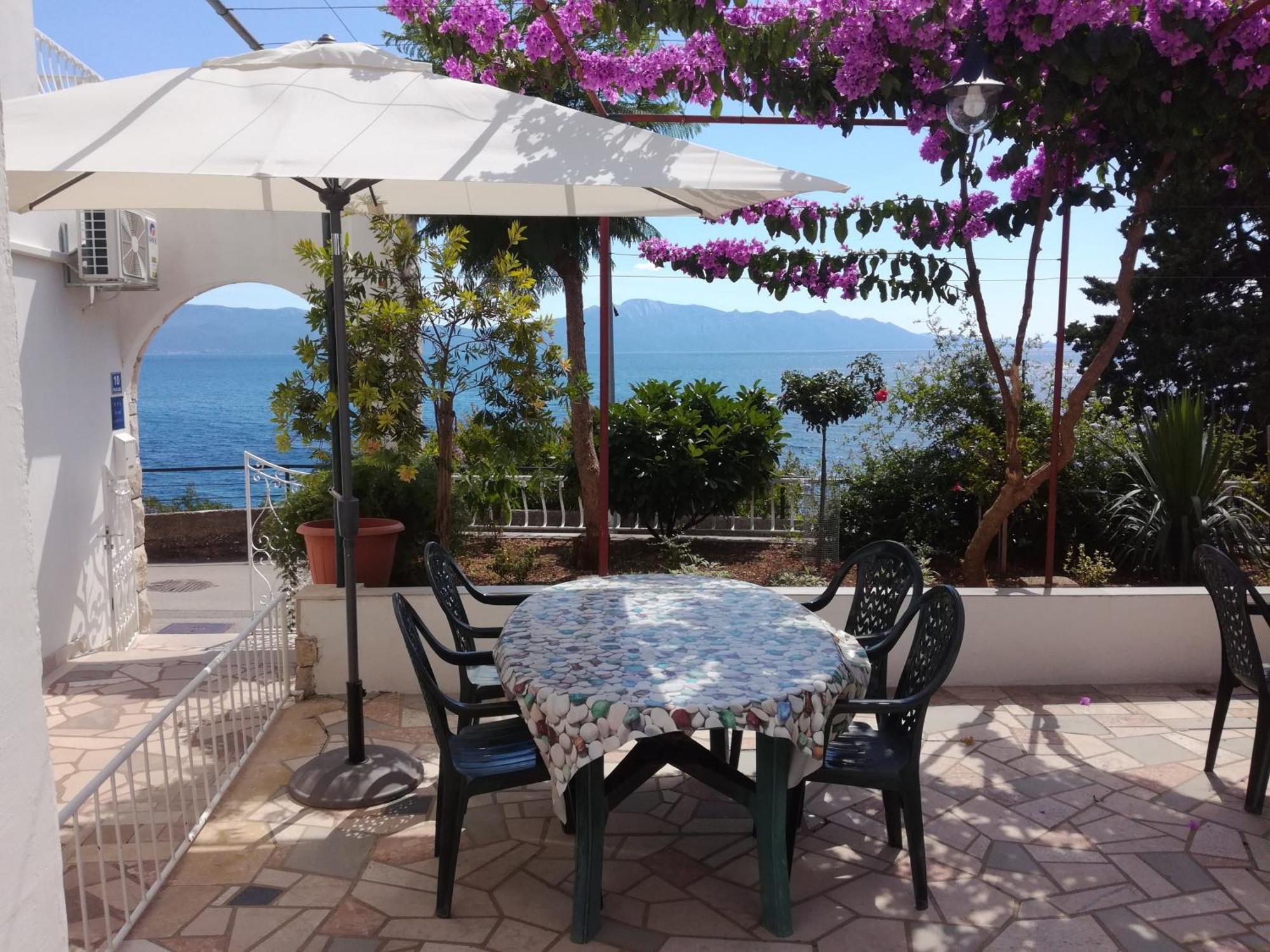 Apartments By The Sea Brist, Makarska - 505 Подаца Экстерьер фото